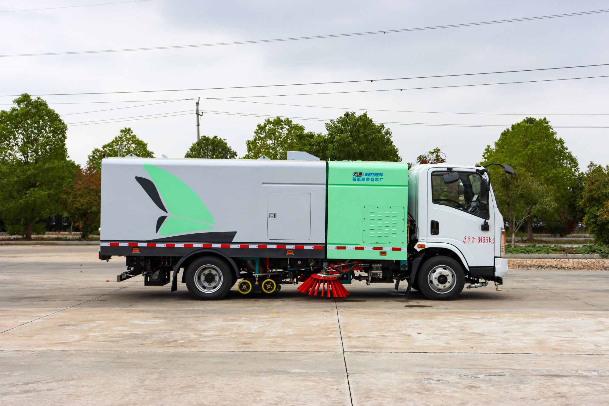 東風(fēng)華神10方純電動(dòng)高端多功能洗掃車圖片3