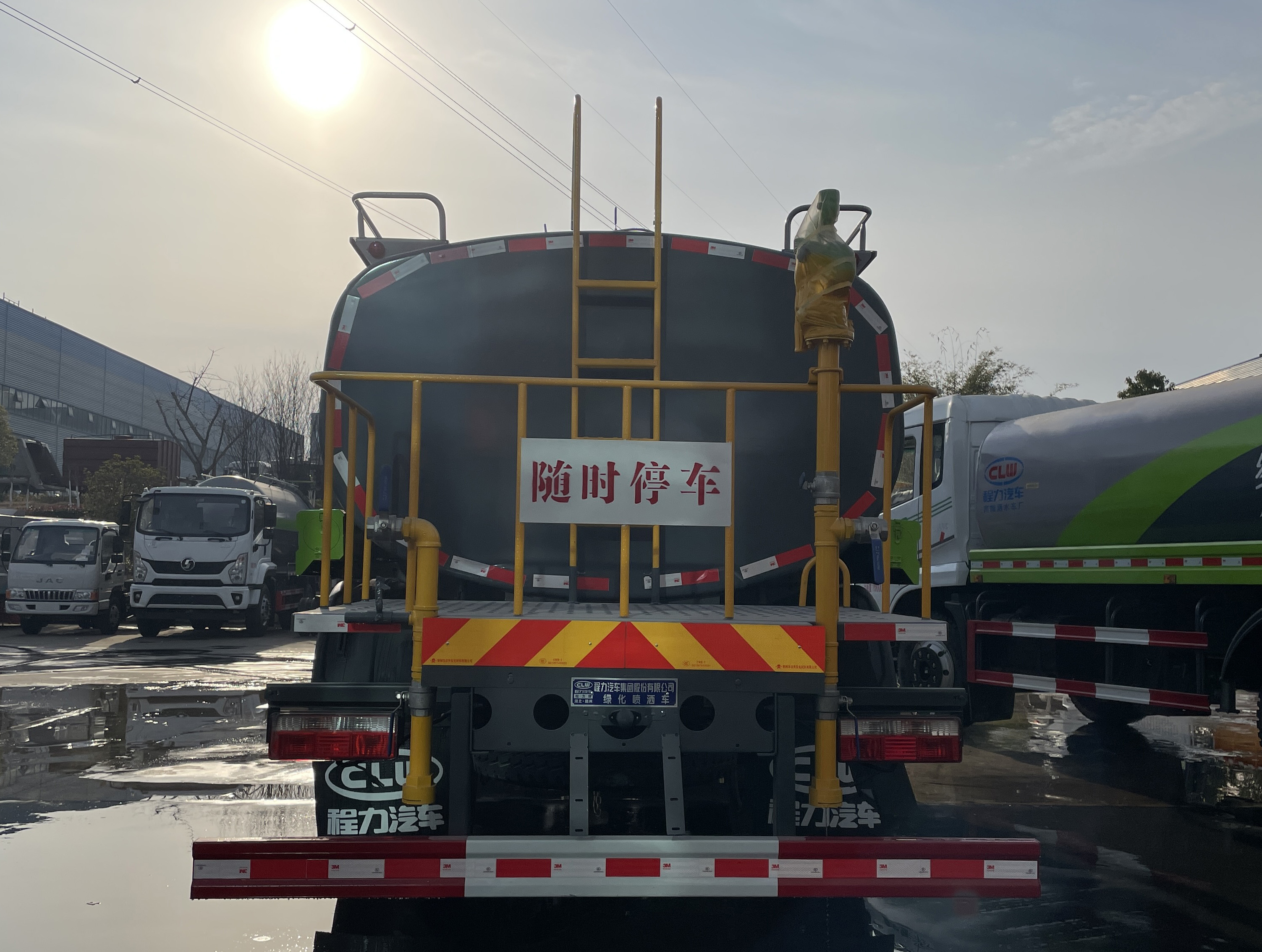 新款東風福瑞卡10-11方綠化噴灑灑水車圖片5